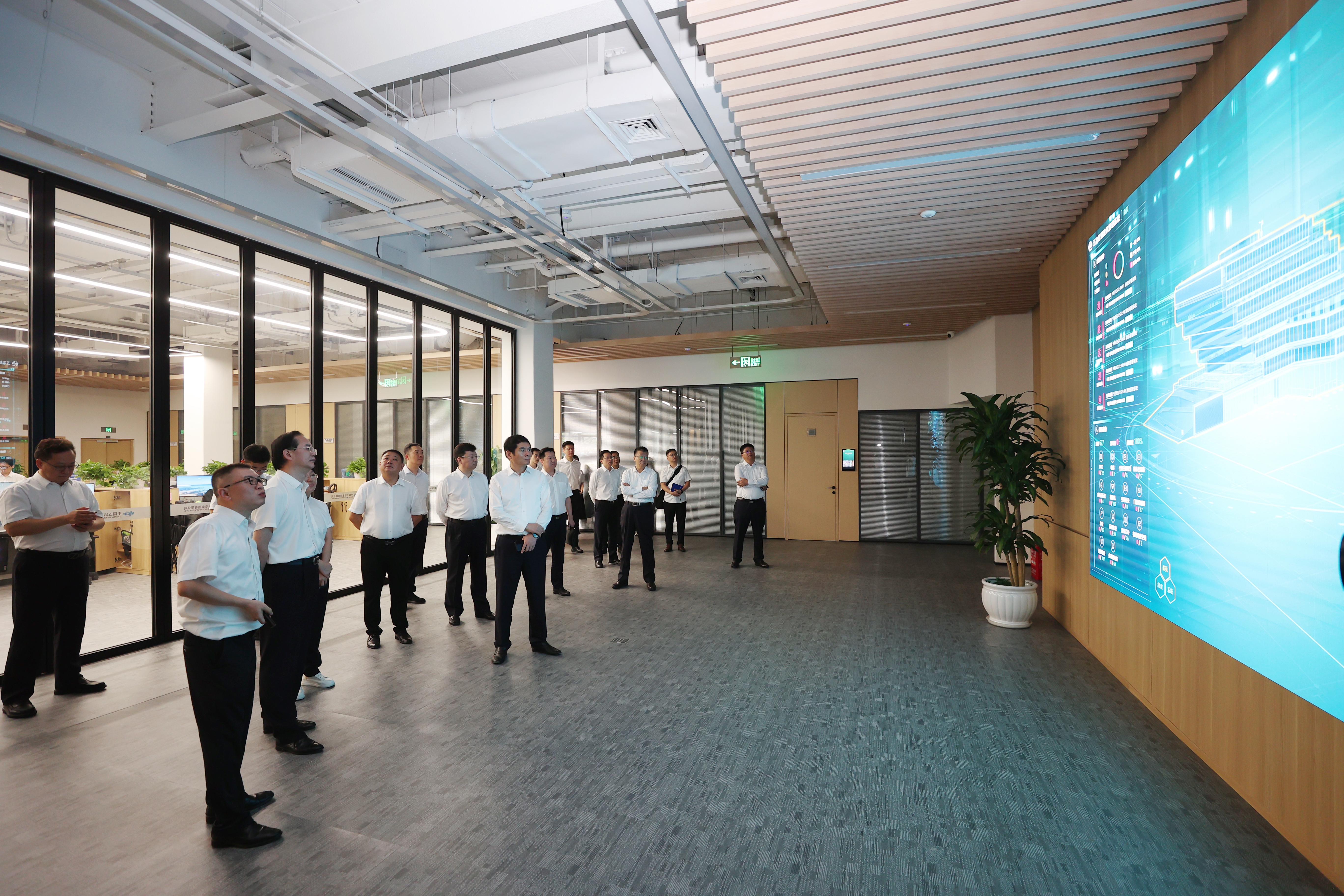 參觀中國(guó)五冶科技中心